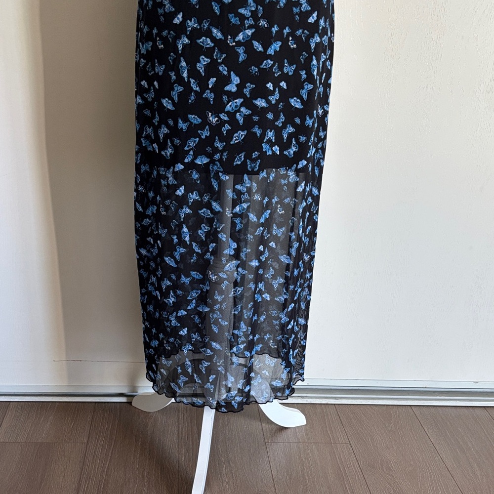 Chic Black and Blue Midi Dress - Picture 2 of 9